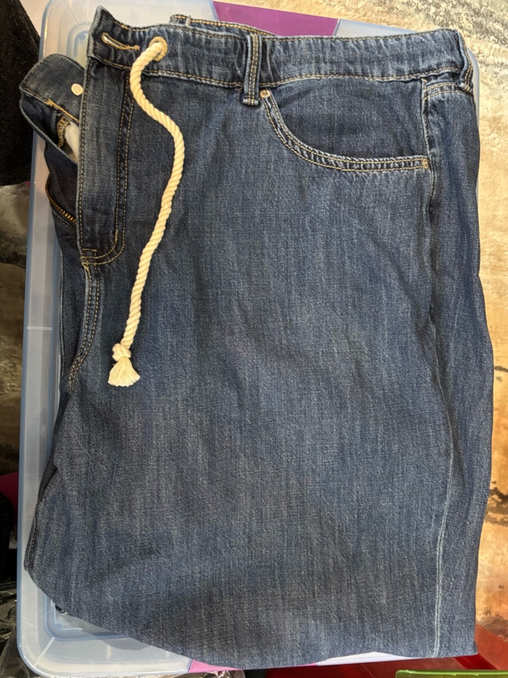 torrid Size 26R Mid-Rise Wide Leg Drapey Jeans with Cream Drawstring NWOT